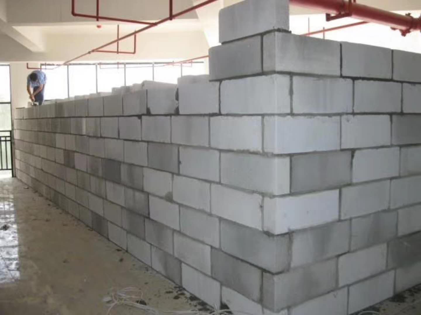 闽清蒸压加气混凝土砌块承重墙静力和抗震性能的研究
